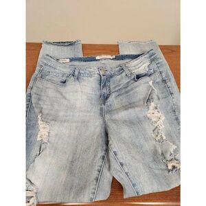 Torrid Distressed Boyfriend Jeans Size 18  Measures approx 36 waist, 29 inseam a
